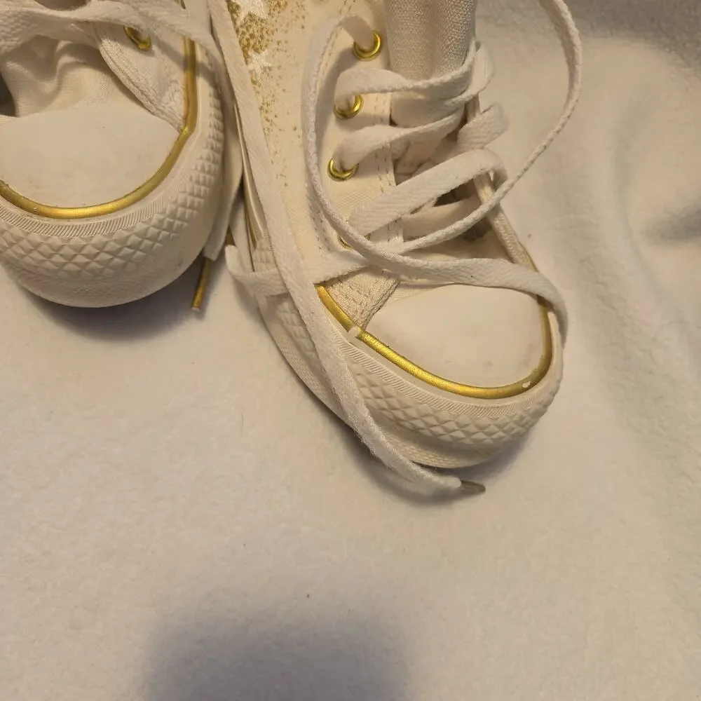 Converse High-Top All Star Sneaker Shoes, White Gold Star Platform Youth Size 1